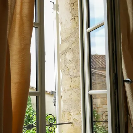Chateau Vieux Clos Emilion Couette-café